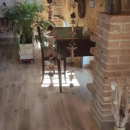 Terra Di Collina Bed & Breakfast 4*