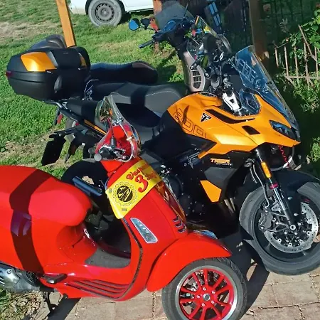 Terra Di Collina Biker Friendly-pool-sauna-jacuzzi Bed & Breakfast 4*